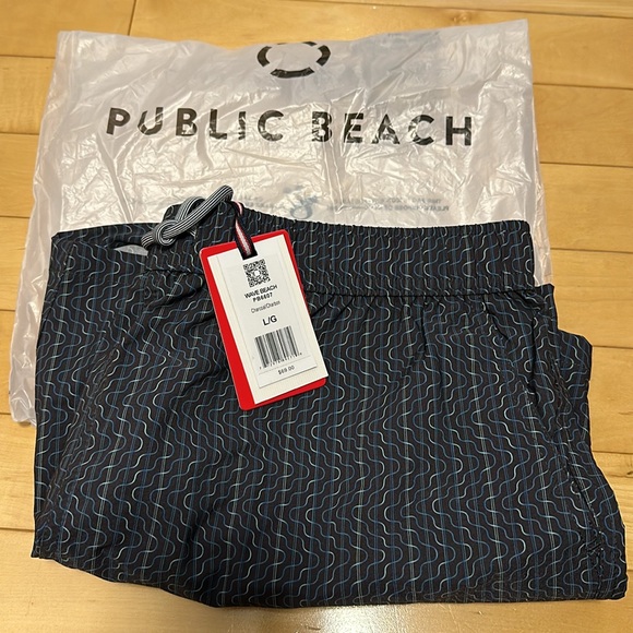 PUBLIC BEACH
Wave Beach Swim Shorts - Men's - Picture 5 of 9